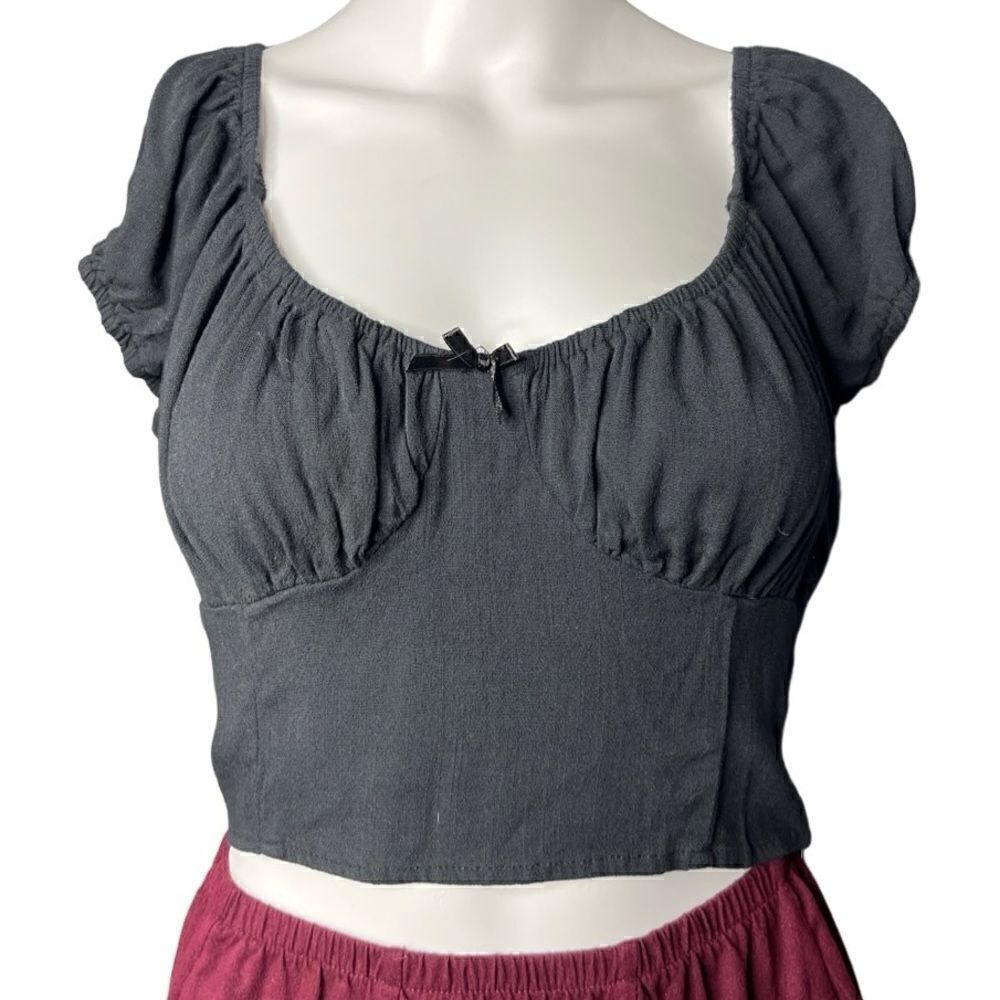 LOTTIE MOSS Bustier Style Puffy Short Sleeve Crop Top Black Size Small